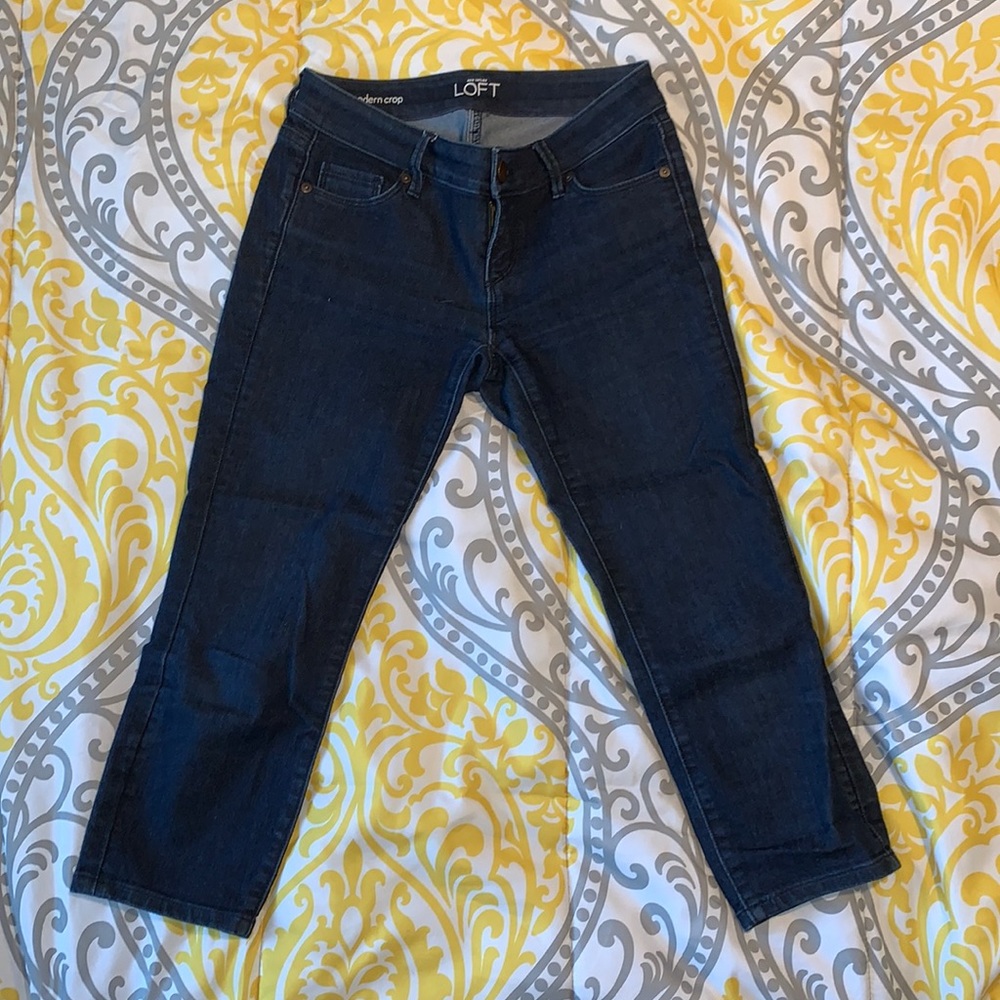 Dark denim Ann Taylor Loft Modern Crop Capri jeans